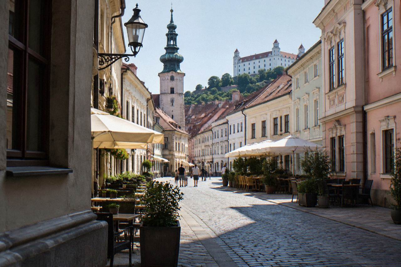 Bronze statue in a pedestrian street, Bratislava