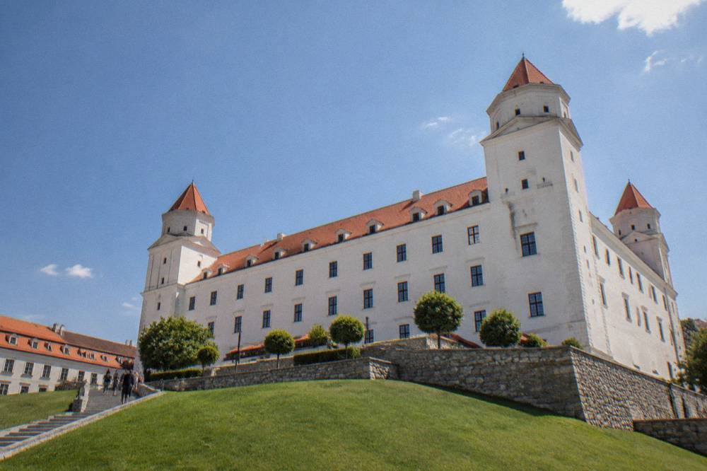 The courtyard of Bratislava Castle seen from the grounds
