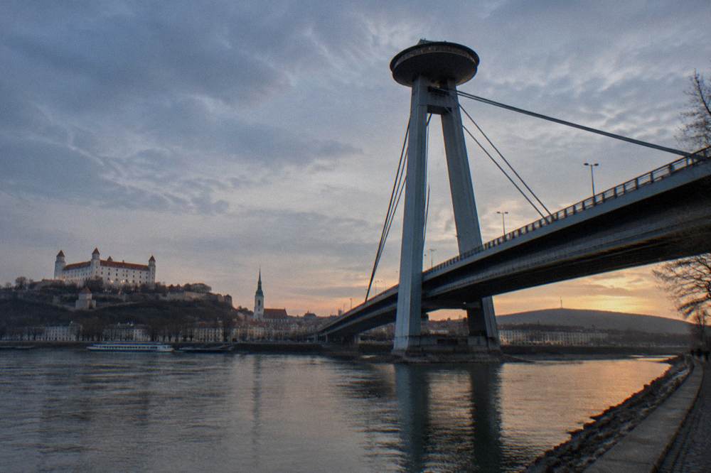 The UFO observation deck structure on the bridge above the Danube at dusk